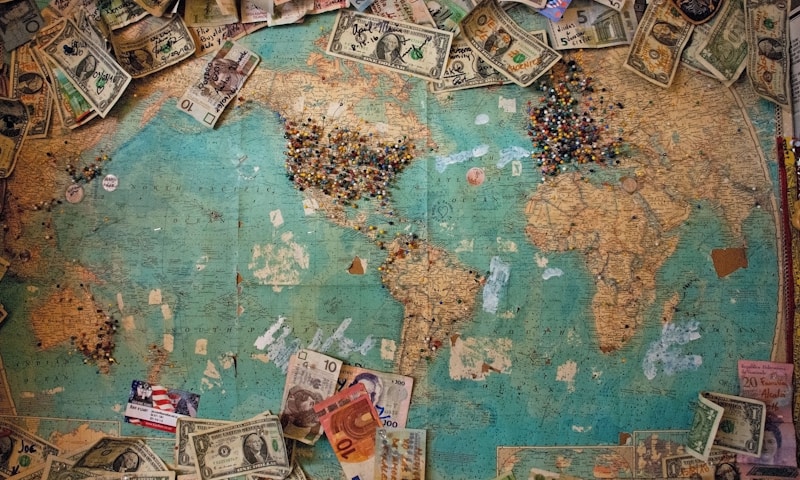 Algarve golden cliffs and turquoise sea